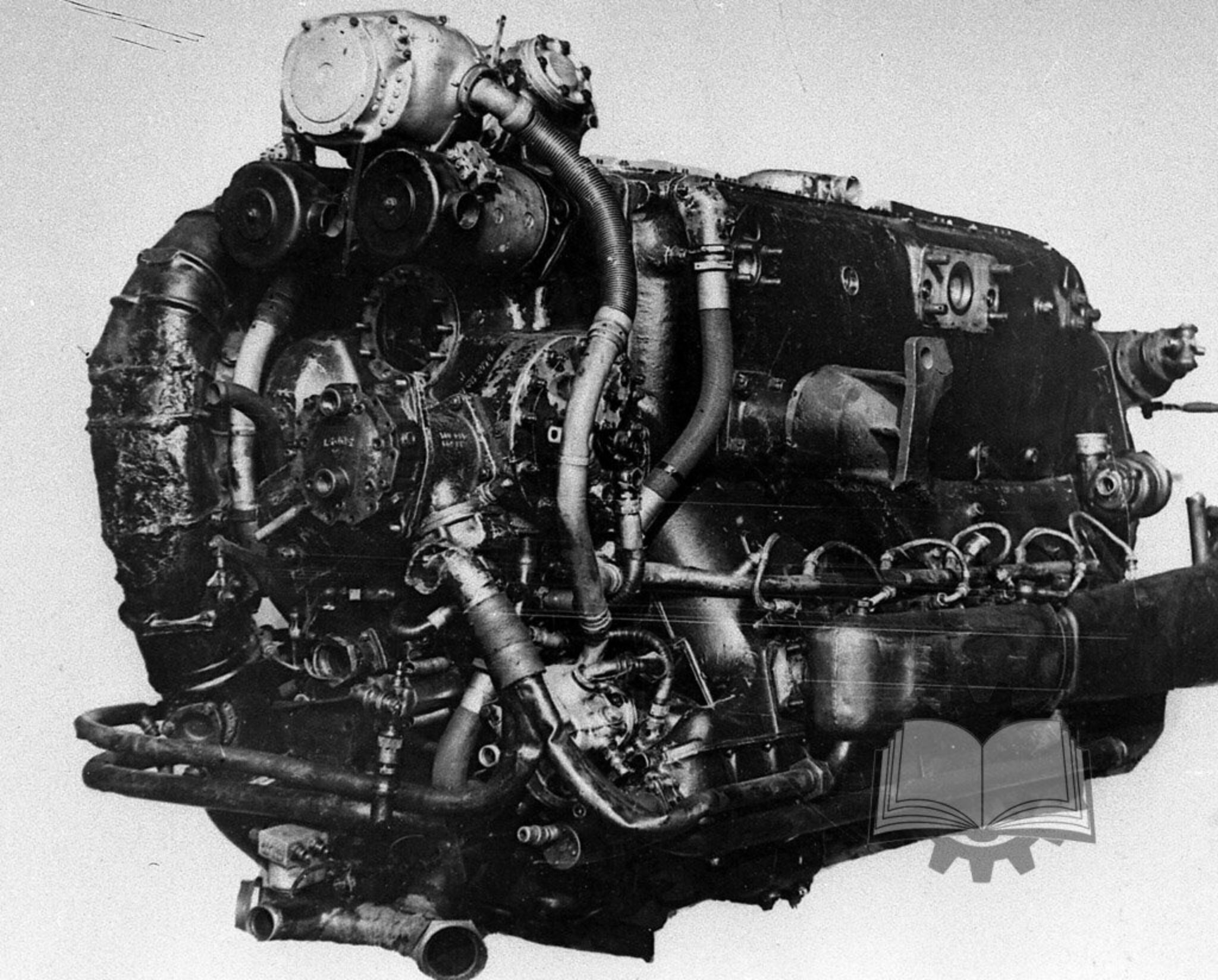 Mb engine. Daimler Benz MB 509. Daimler Benz DB 603. DB 603 a2 двигатель танка Maus. DB 603 a2 двигатель.