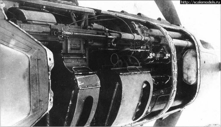 Установка пулемета УБС на Як-9Т