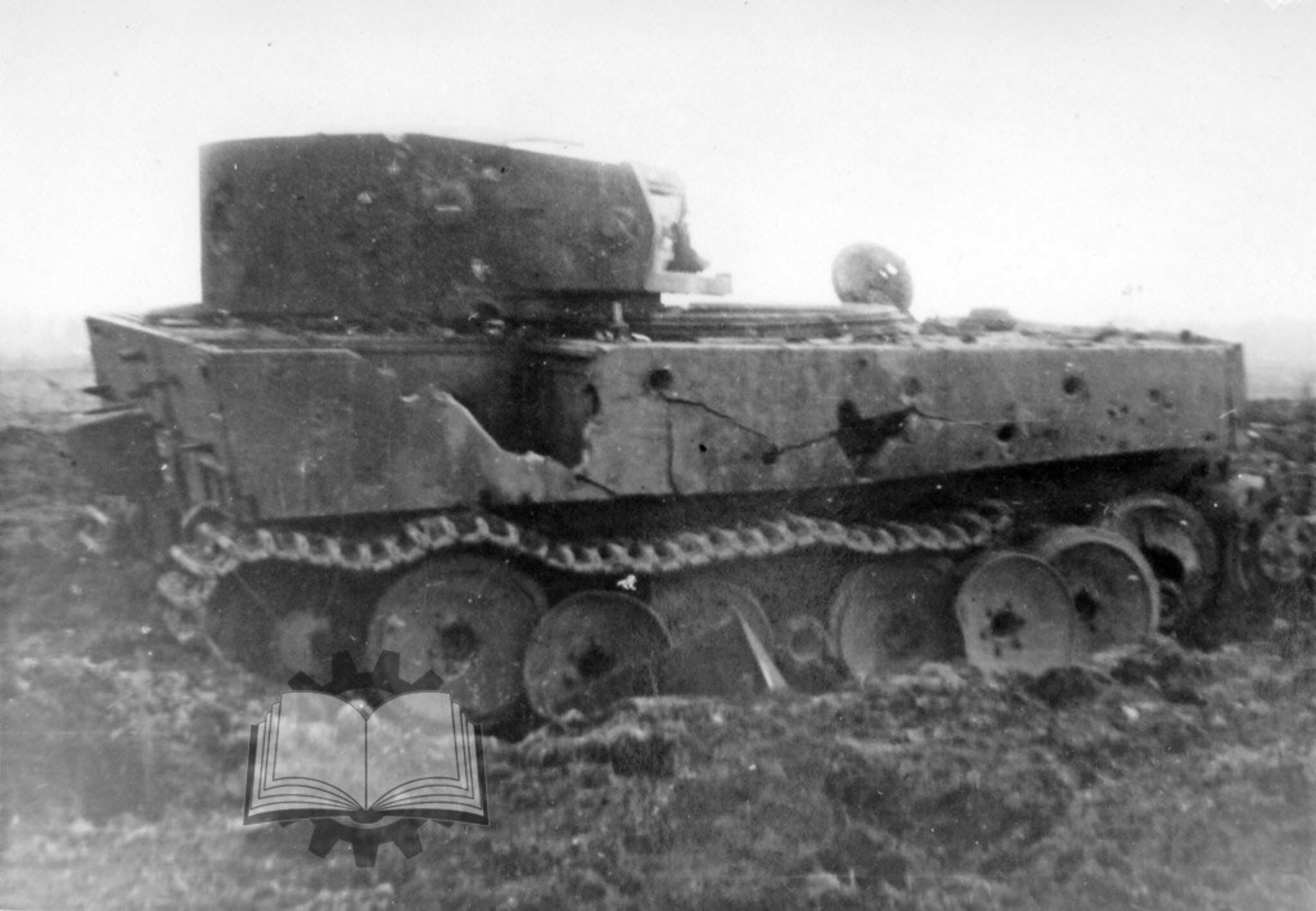Немецкие танки после. Танк тигр после попадания кв 2. Тигр подбитый ИСУ 152. Немецкие танки после выстрела кв2. ИСУ 152 после попадания тигра.