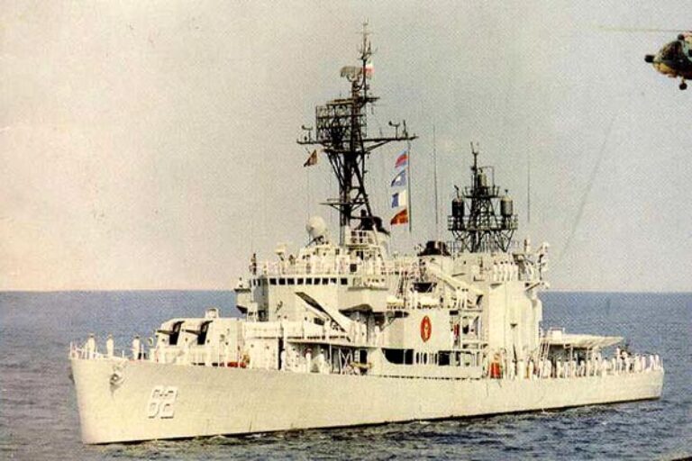 Капитальная модернизация иранских эсминцев типа "Аллен М. Самнер"