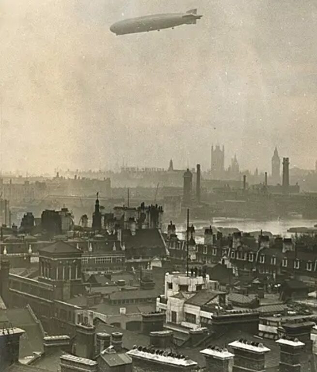 Германский цеппелин над Лондоном