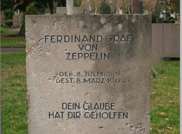 Скромное надгробие на кладбище Pragfriedhof в Штутгарте