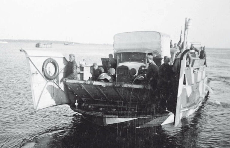 Что за "зверь" "Pionierlandungsboot", и откуда он взялся?