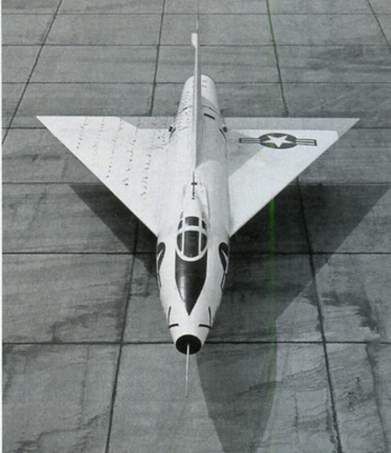 Жалкое летающее чудовище. Экспериментальный истребитель Convair XF92