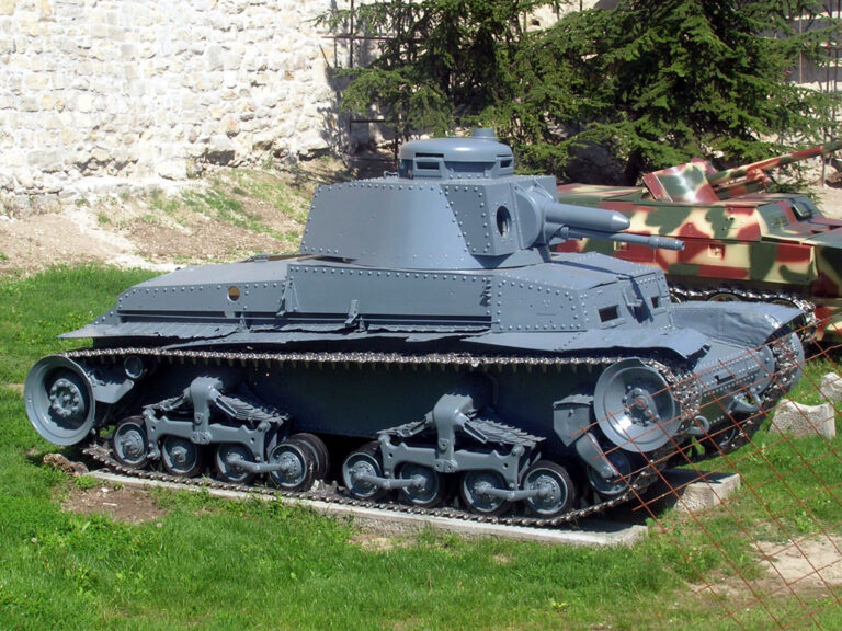 Чешский танк Pz35(t) в немецком камуфляже