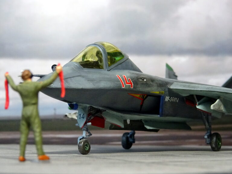 Яки вместо МиГов или что если бы самолёт пятого поколения разрабатывало КБ Яковлева. Як-49М