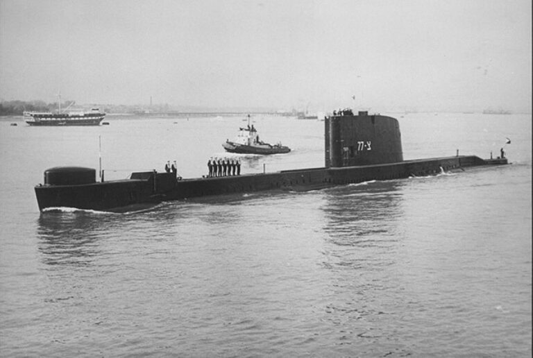Подводная лодка «Дакар». Источник: http://www.he.wikipedia.org