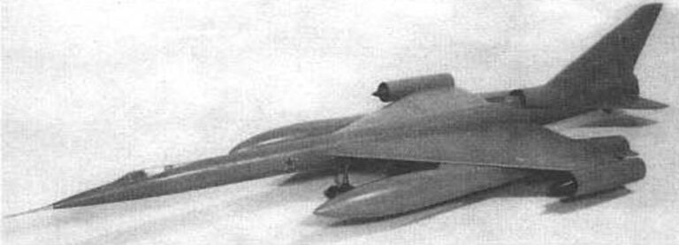 Модель бомбардировщика с баками-двигателями