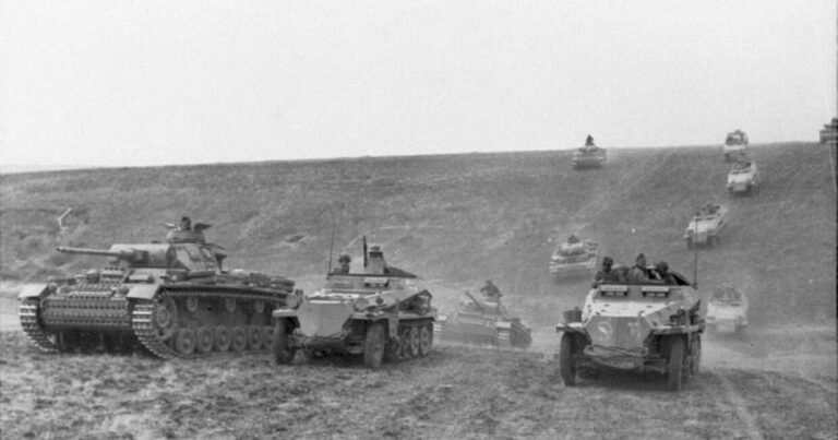 Немецкие танковые группы на пути к Маасу