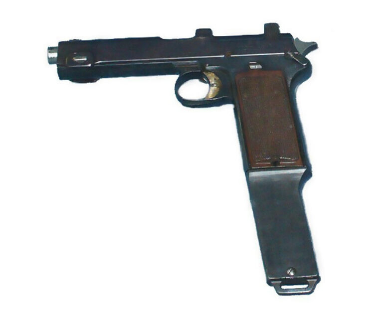 Автоматический вариант пистолета Steyr M1912 с магазином увеличенной емкости, также комплектовался кобурой-прикладом. Зарекомендовал себя как эффективное оружие штурмовых групп Австро-Венгерской армии. Источник: ru.wikipedia.org