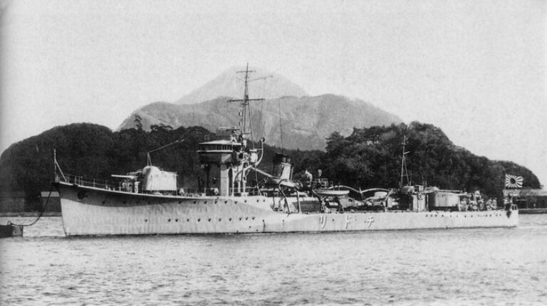 IJN Chidori, сразу после постройки, до реконструкции, 11.1933 г.