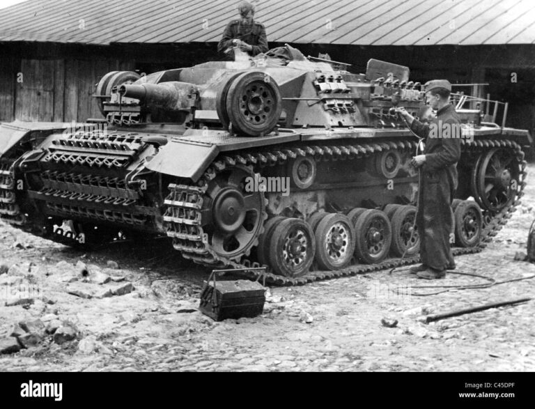 Один из ранних StuG III, вооружённый короткоствольной 75-мм пушкой