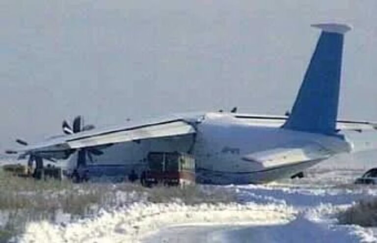 Ан-70 после аварийной посадки в Омске, январь 2001 года
