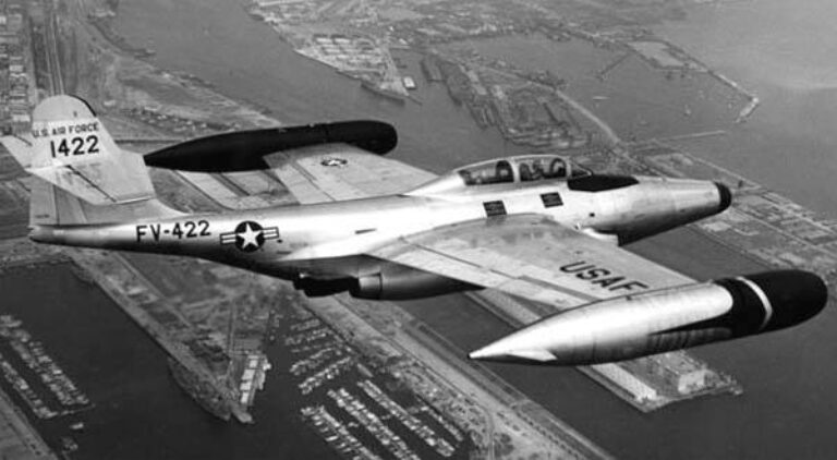 Перехватчик Northrop F-89 Scorpion