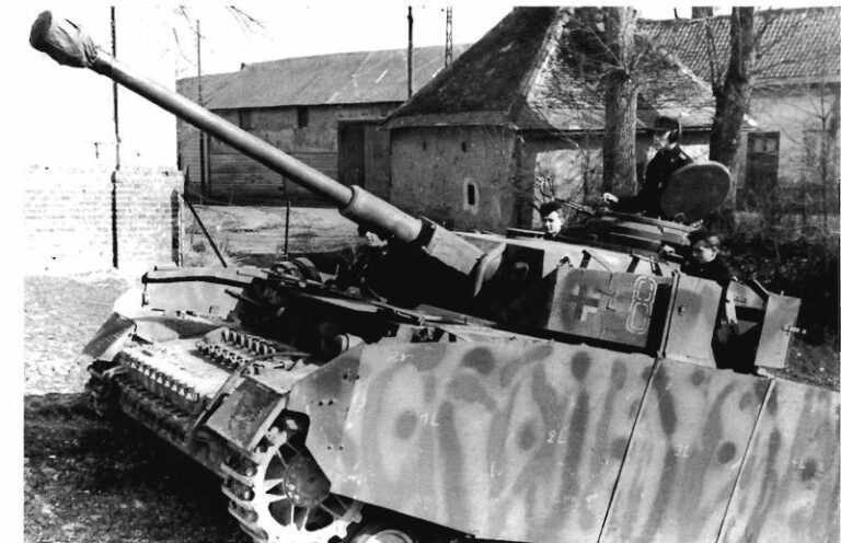 Средний немецкий танк Pz.IV Ausf.Н