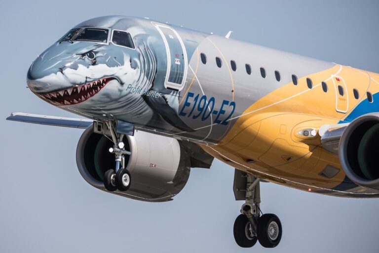 Почему Китай и Бразилия, а точнее Embraer и Comac не могут восполнить уход Боинга и Аирбаса с Российского авиарынка