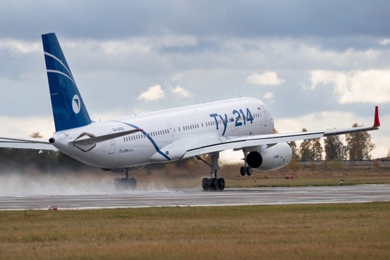 Почему Китай и Бразилия, а точнее Embraer и Comac не могут восполнить уход Боинга и Аирбаса с Российского авиарынка