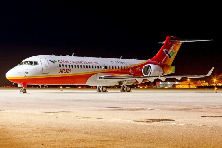 Почему Китай и Бразилия, а точнее Embraer и Comac не могут восполнить уход Боинга и Аирбаса с Российского авиарынка