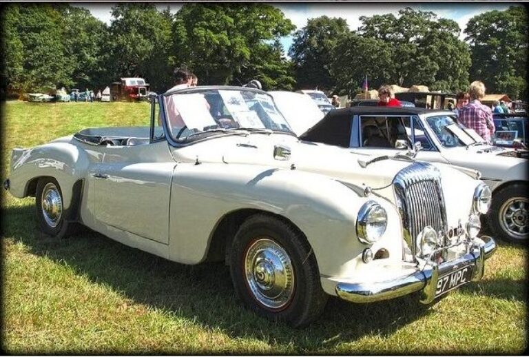 Daimler DJ254 Conquest Roadster