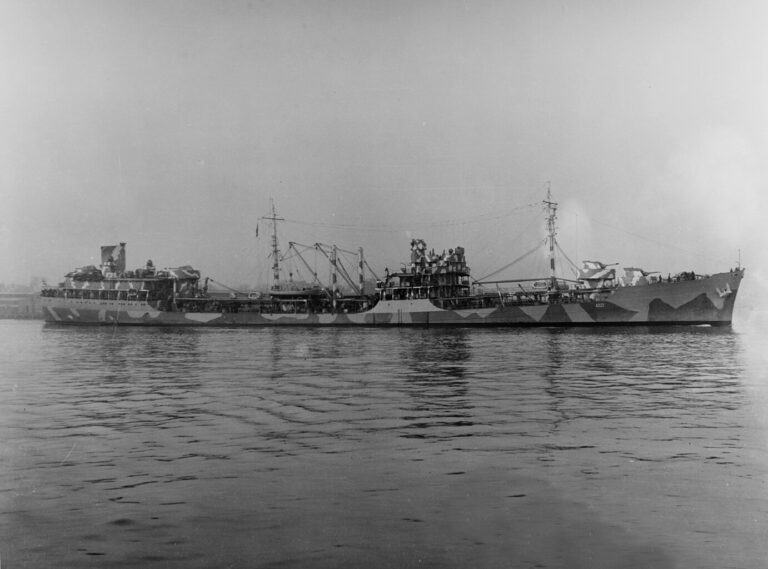 Танкер USS Cimarron (AO-22)