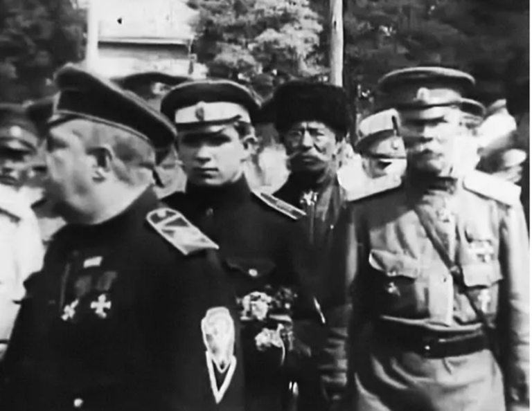 Генерал В.З. Май-Маевский и капитан П.В. Макаров