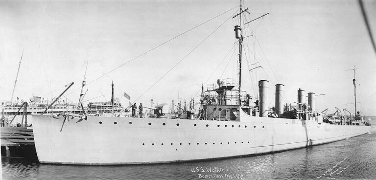 Минный заградитель USS Walker 
