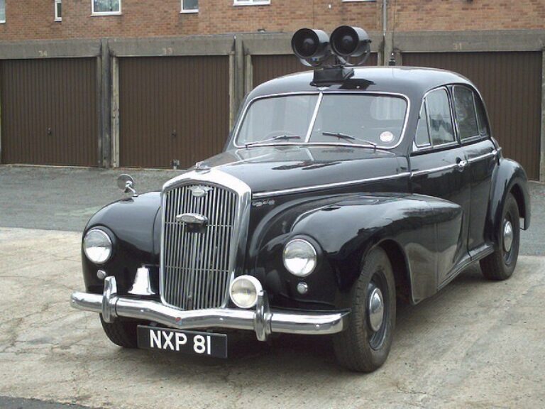 Wolseley 6/80 Police