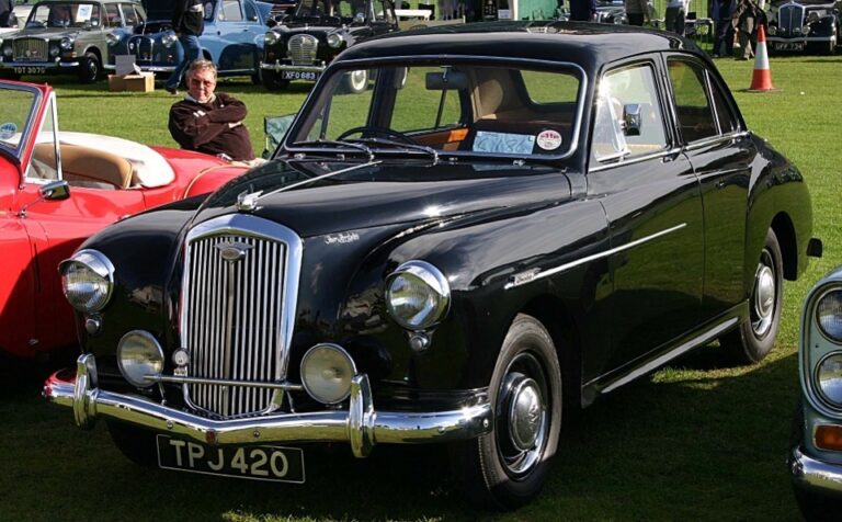 Wolseley 4/44