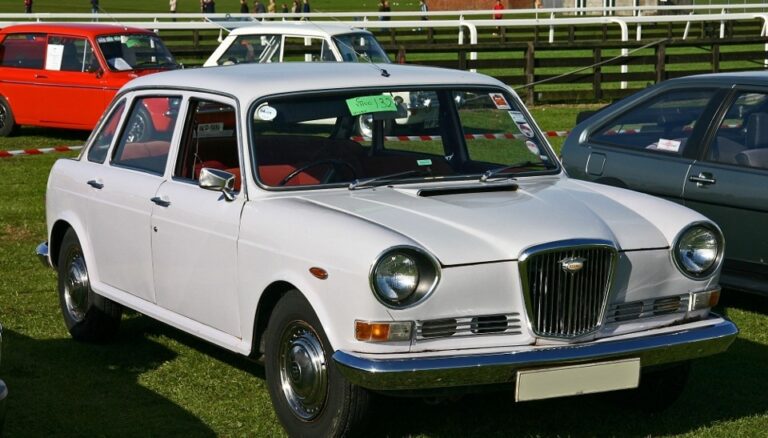 Wolseley Six