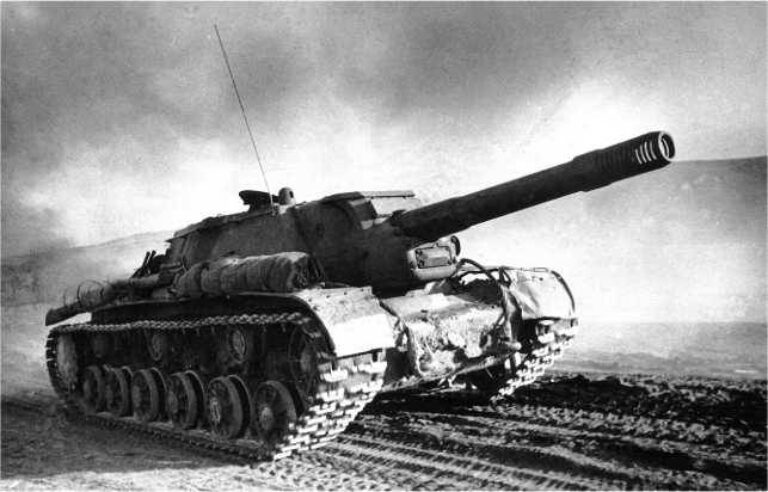 Насколько знаменитые «Зверобои» Су-152 и ИСУ-152 были хороши как истребители танков