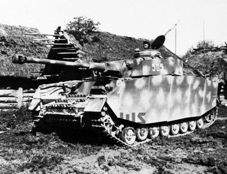 Немецкий средний танк Pz.Kpfw.IV Ausf.J
