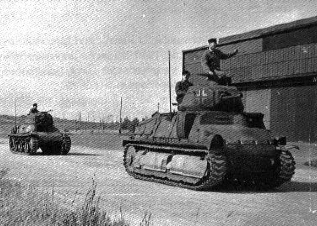 Hotchkiss H 39 и SOMUA S 35 - те танки, которые использовали немцы на первой линии. Лучший показатель, какие танки у французов были "нормальными"