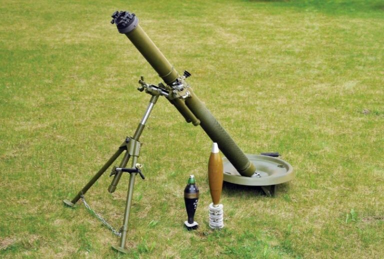 2Б24 со штатной миной и новой 3-О-26