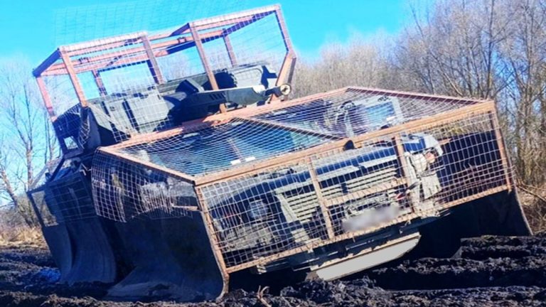 На фотографии: бронеавтомобиль «Тайфун-ВДВ» с дополнительной защитой от дронов. Фото из открытых источников.