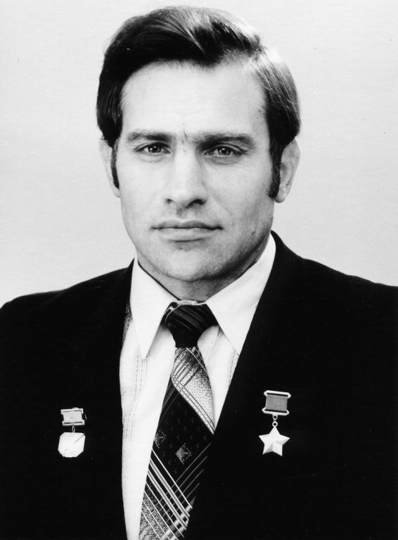 Летчик-испытатель ММЗ «Зенит» В.Е. Меницкий – он первым катапультировался с борта МиГ-29 в полете 15 июня 1978 г. Фото: архив В. Агеева // https://vpk.name/news/198721_mig-25pd_izd84d.html