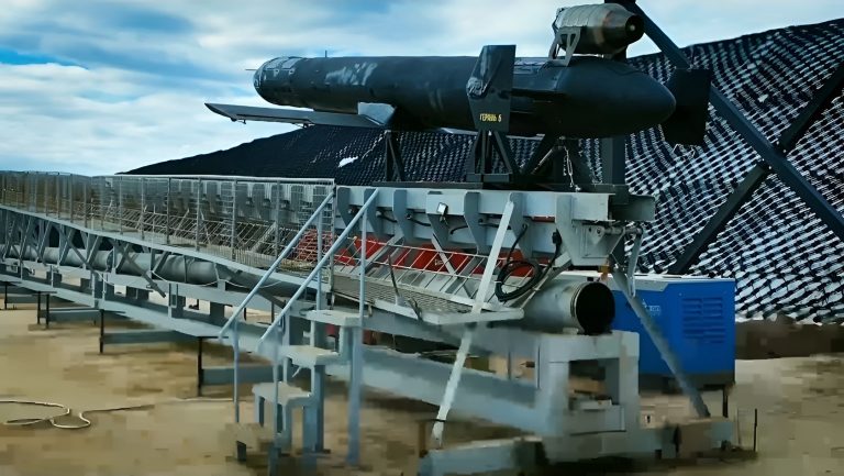  Герань-5 на пусковой установке 
