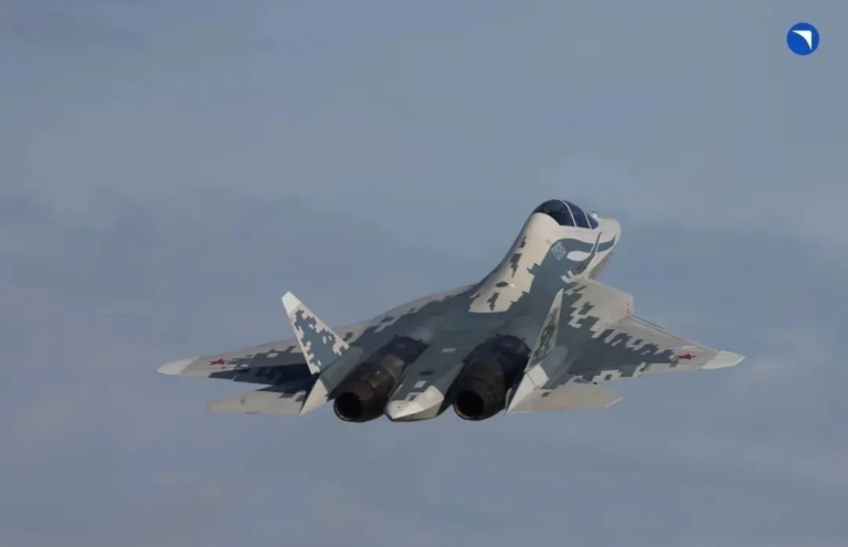 Испытательный полёт двух местного Су-57