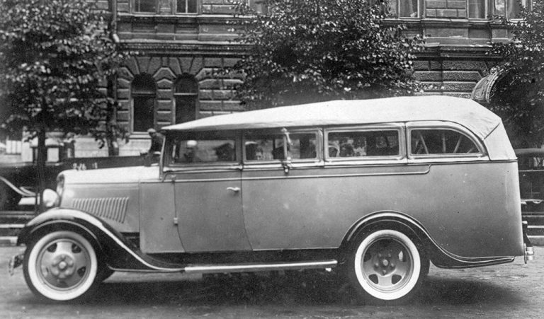 Курортный автобус на шасси ГАЗ-АА, построенный в Ленинграде, 1935 г.