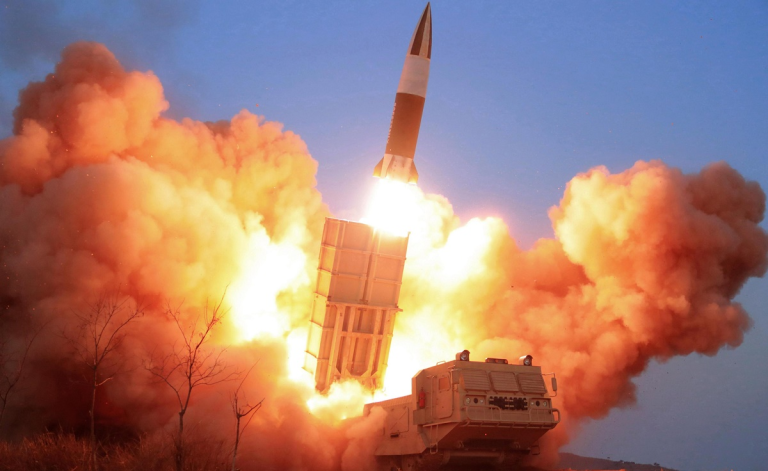 

Пуск ракеты KN-24