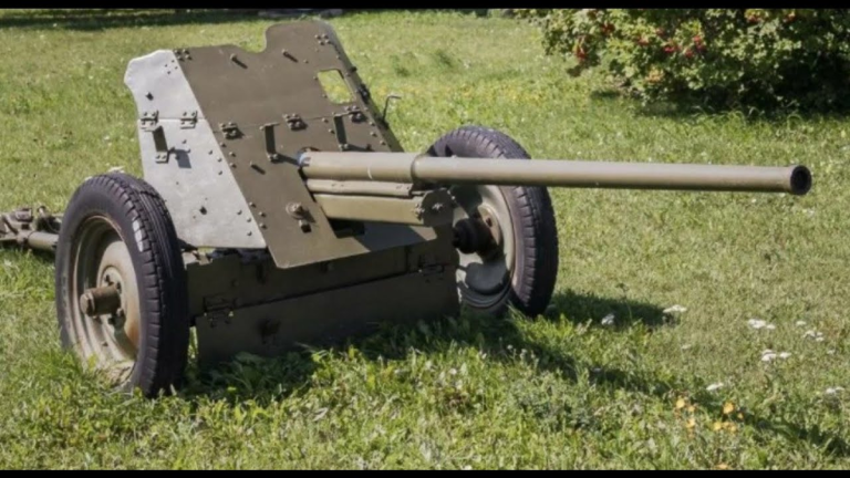 45-мм противотанковая пушка М-42 образца 1942 года. Фотография в свободном доступе.