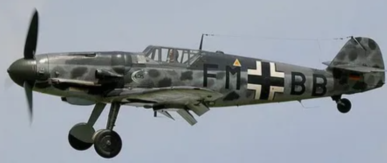 "Мессершмитт Bf-109": "худой" идёт на посадку.
