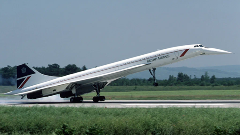 На фотографии: англо-французский сверхзвуковой пассажирский самолёт Concorde. Источник фото: https://avatars.mds.yandex.net/