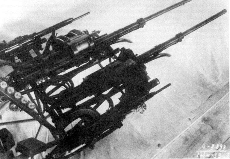 Носовая батарея у ВИ-100