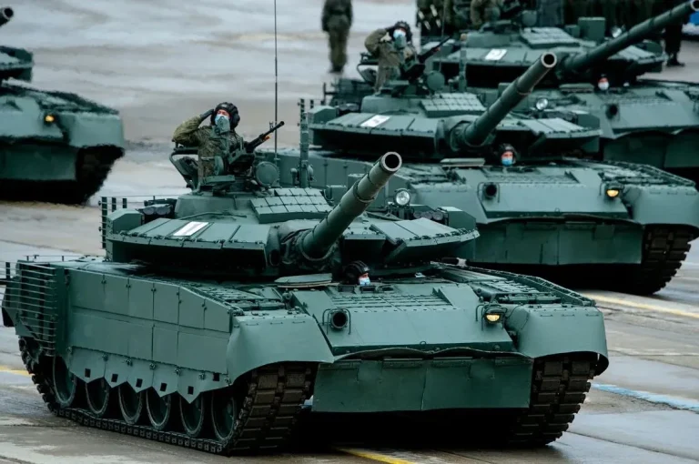 Т-80 с системой «Реликт»
