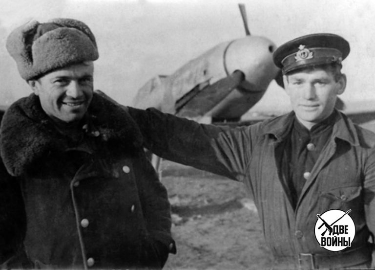 Давид Симонов (в фуражке)