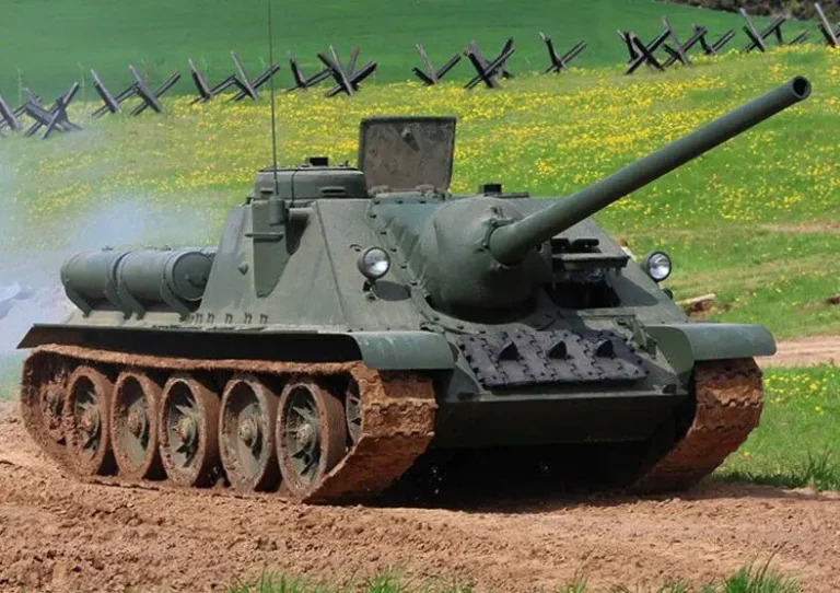СУ-100 стала главным долгожителем семейства советских САУ на агрегатах Т-34