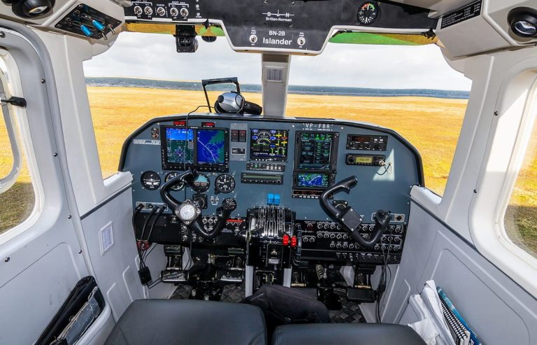 Кабина современного BN-2 Islander 