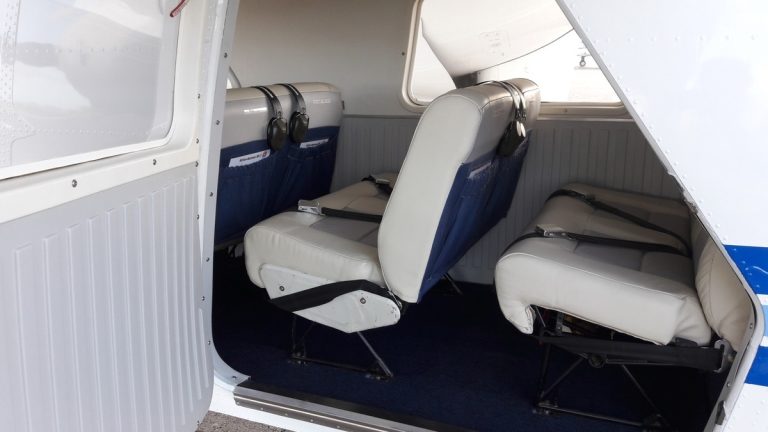 Салон современного BN-2 Islander 