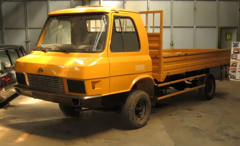 ЗИЛ-230100