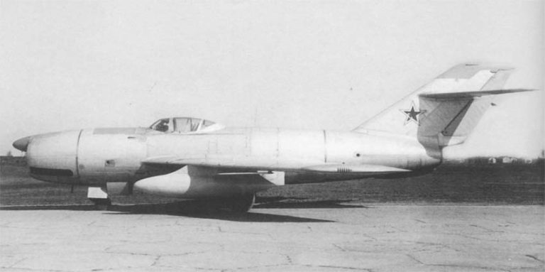 Ла-200 с РЛС "Коршун"